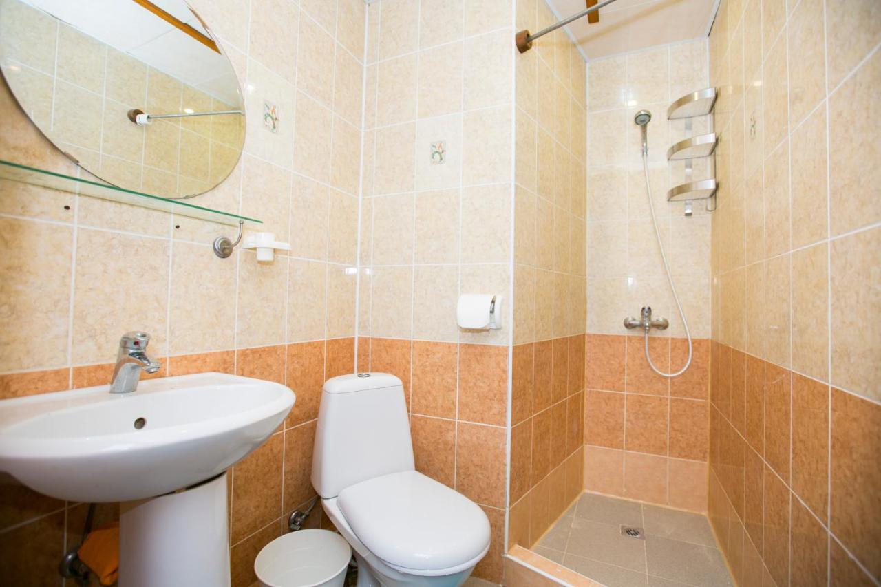 Guest House Lavr Гагра Екстер'єр фото